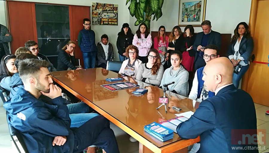 Foto-5-Conf.-stampa-6-11-17.jpg