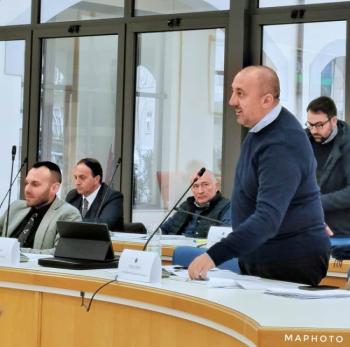Francesco-Ciccone-interviene-in-Aula-Consiliar.jpg