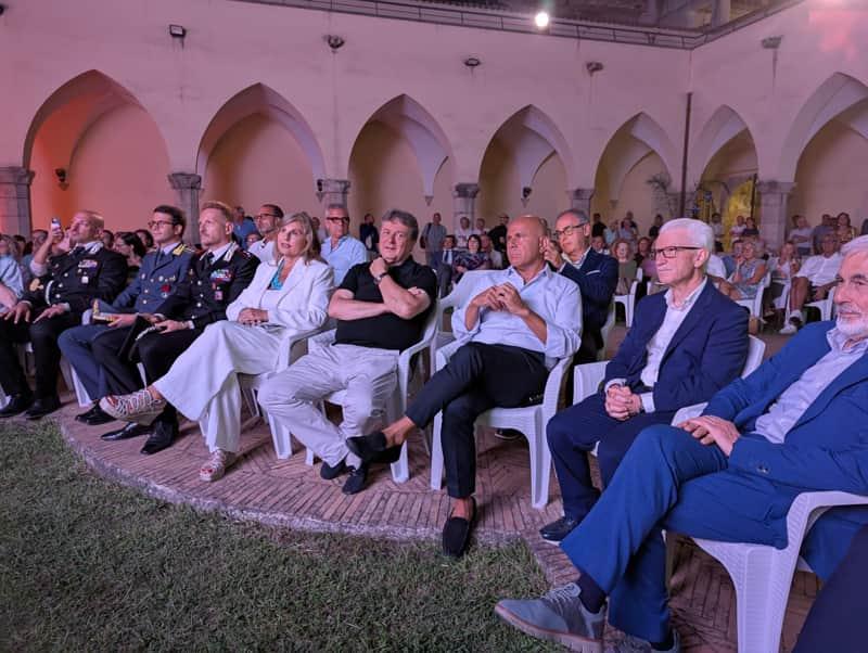 oltre-il-male--(3).jpeg
