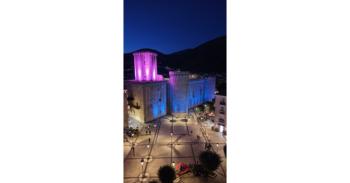 castello-di-fondi-rosa-e-azzurro.jpeg