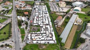 mercato-di-via-mola-di-santa-martia-dallalto.jpeg